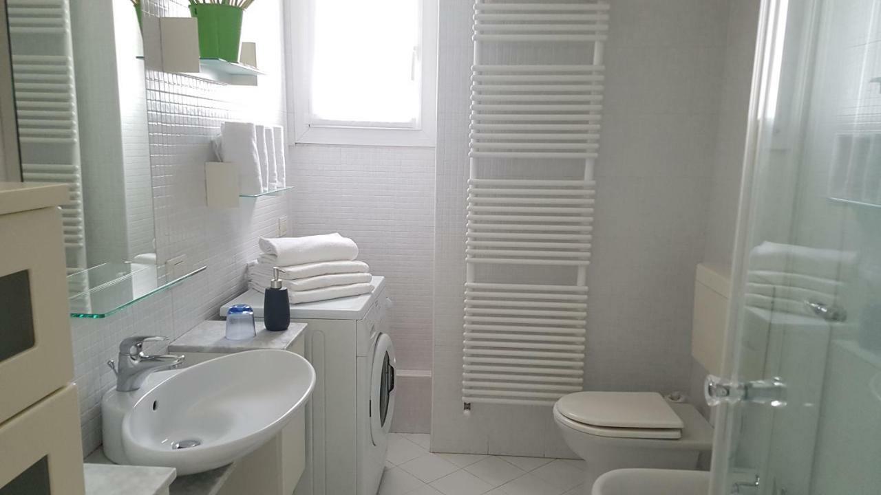 Ferienwohnung Le Stanze Del Trenino Rosso Tirano Exterior foto