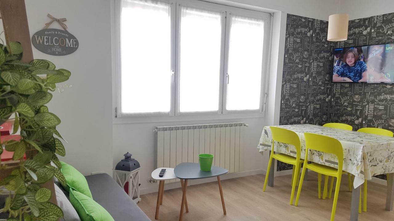 Ferienwohnung Le Stanze Del Trenino Rosso Tirano Exterior foto